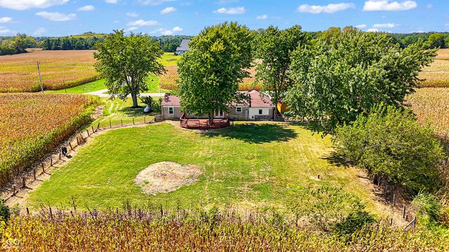1211 N 450 W, Bargersville, IN 46106