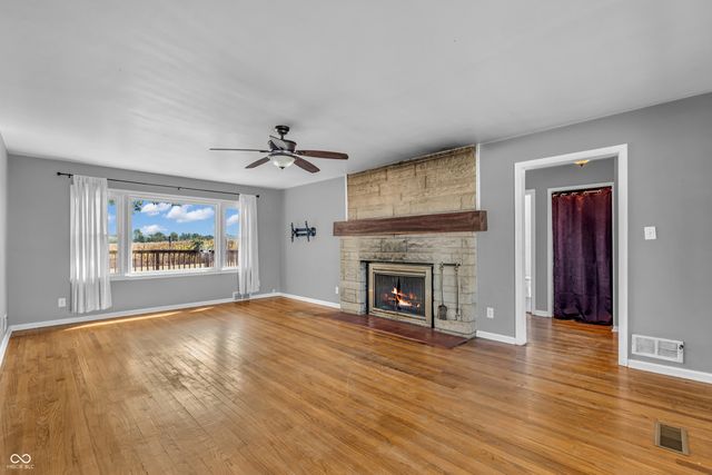 1211 N 450 W, Bargersville, IN 46106