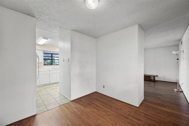 5335 Bent Tree Forest Drive 300, Dallas, TX 75248