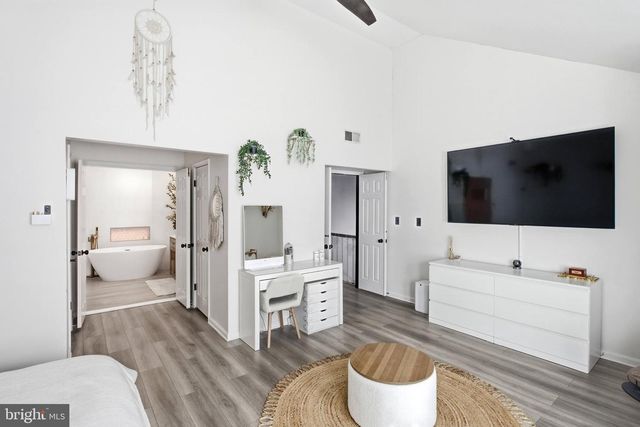 9622 RIDGE AVE, Fairfax, VA 22030