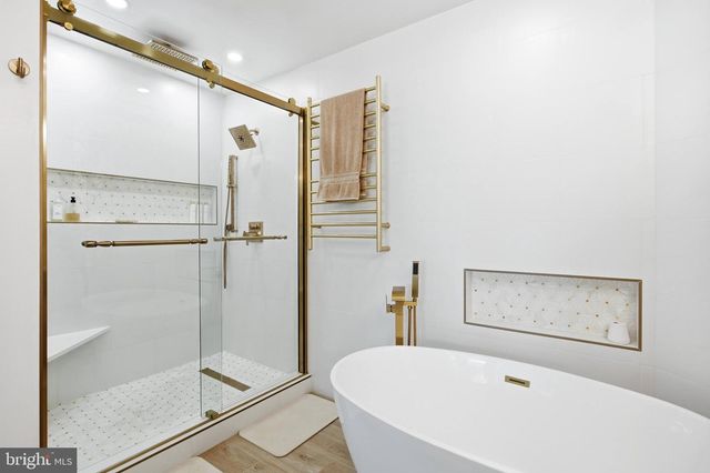 9622 RIDGE AVE, Fairfax, VA 22030