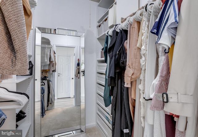 9622 RIDGE AVE, Fairfax, VA 22030