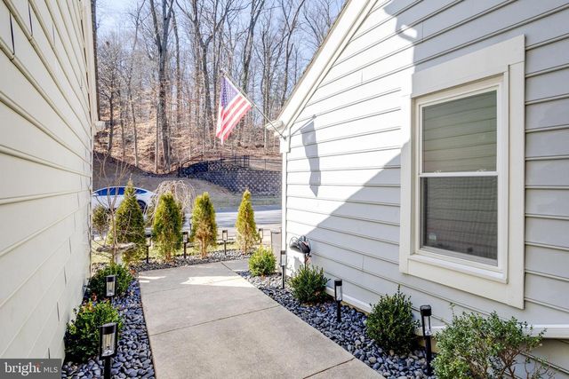 9622 RIDGE AVE, Fairfax, VA 22030