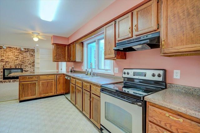 5654 Pennwall Street, Fitchburg, WI 53711