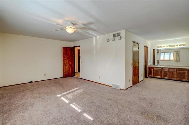 5654 Pennwall Street, Fitchburg, WI 53711