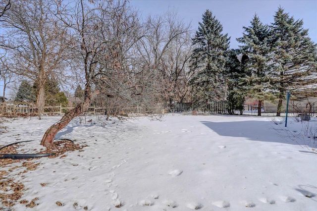 5654 Pennwall Street, Fitchburg, WI 53711