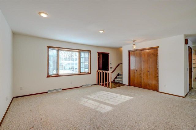 5654 Pennwall Street, Fitchburg, WI 53711