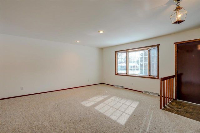 5654 Pennwall Street, Fitchburg, WI 53711