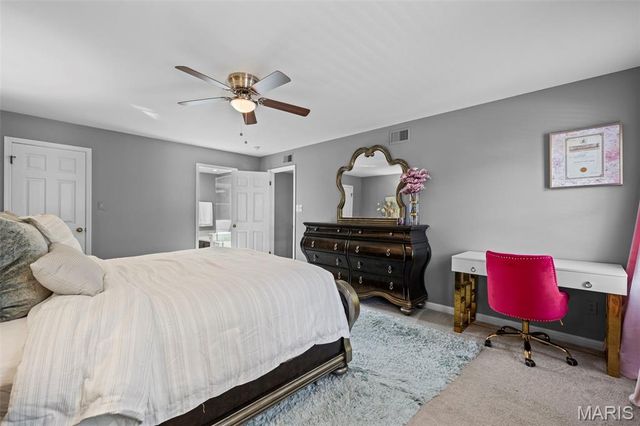 2073 Meadowbrook Way Drive, Chesterfield, MO 63017