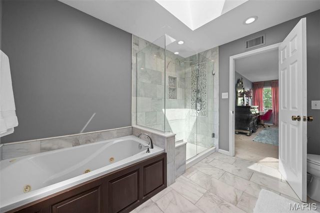 2073 Meadowbrook Way Drive, Chesterfield, MO 63017