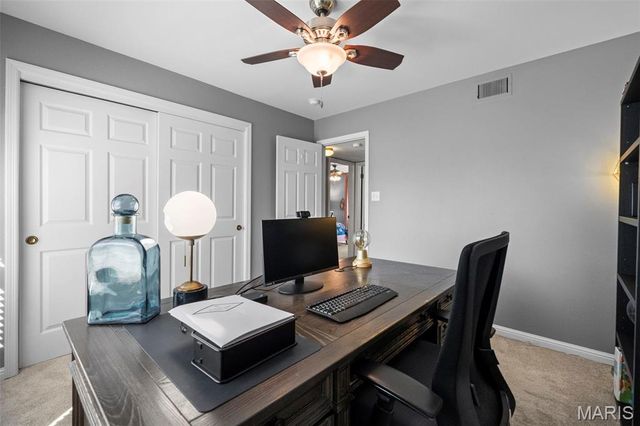 2073 Meadowbrook Way Drive, Chesterfield, MO 63017