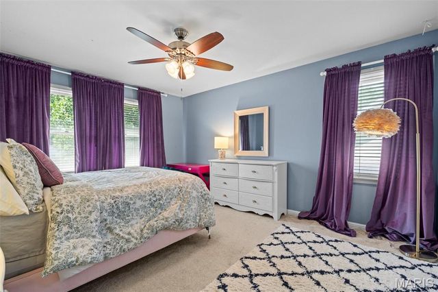 2073 Meadowbrook Way Drive, Chesterfield, MO 63017