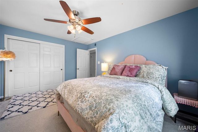 2073 Meadowbrook Way Drive, Chesterfield, MO 63017