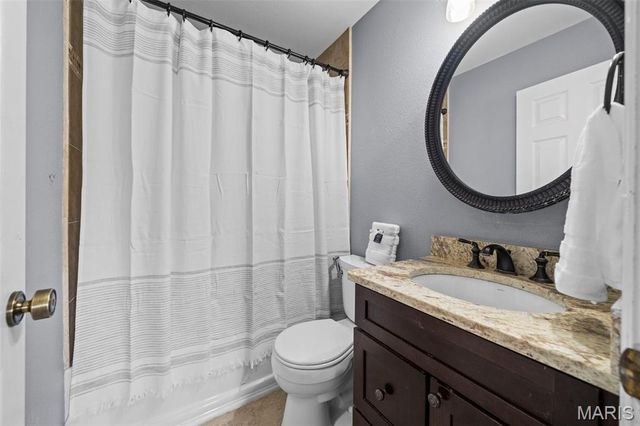 2073 Meadowbrook Way Drive, Chesterfield, MO 63017