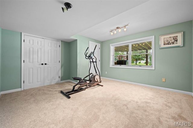 2073 Meadowbrook Way Drive, Chesterfield, MO 63017
