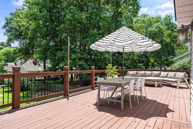 2073 Meadowbrook Way Drive, Chesterfield, MO 63017