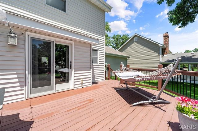 2073 Meadowbrook Way Drive, Chesterfield, MO 63017