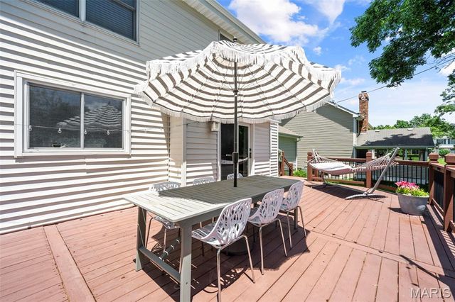 2073 Meadowbrook Way Drive, Chesterfield, MO 63017