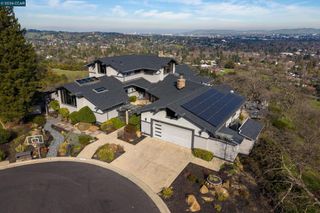 3284 Surmont Dr, Lafayette, CA 94549