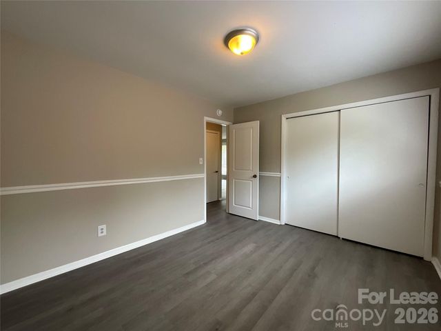 4928 Malibu Drive, Charlotte, NC 28215