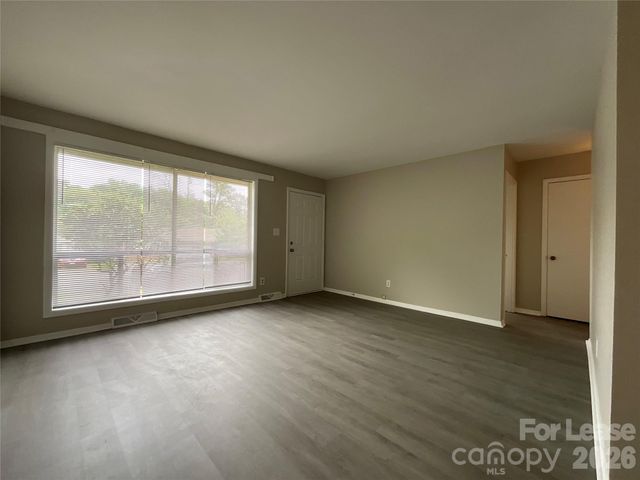 4928 Malibu Drive, Charlotte, NC 28215