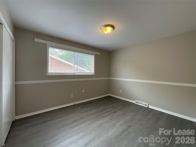 4928 Malibu Drive, Charlotte, NC 28215