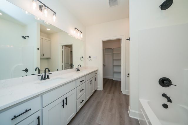 390 Alexander Street, Kilgore, TX 75662