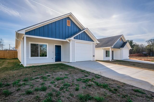 390 Alexander Street, Kilgore, TX 75662