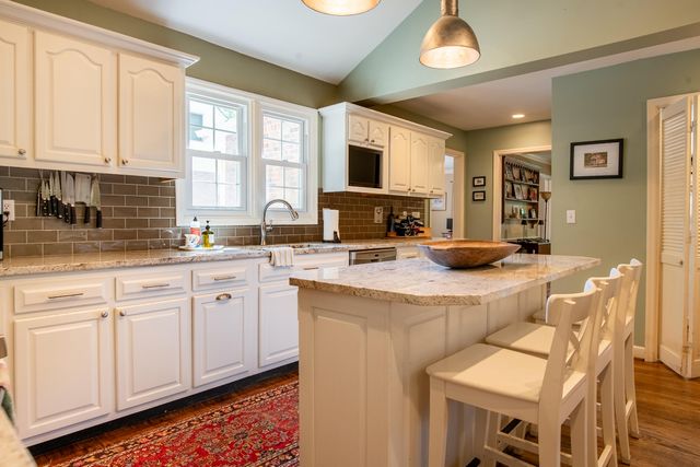 310 Marvin Lane, Lookout Mountain, GA 30750