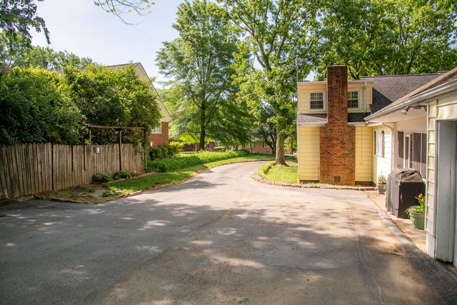 310 Marvin Lane, Lookout Mountain, GA 30750