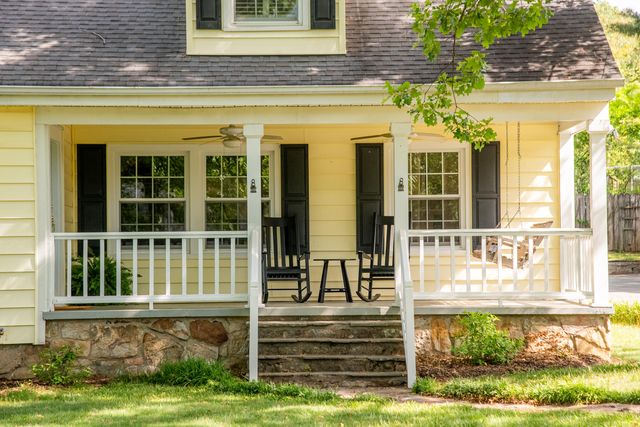 310 Marvin Lane, Lookout Mountain, GA 30750