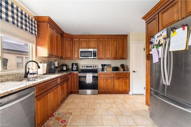 5104 Long Beach CT, Virginia Beach, VA 23464