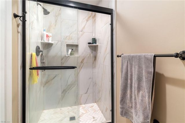 5104 Long Beach CT, Virginia Beach, VA 23464