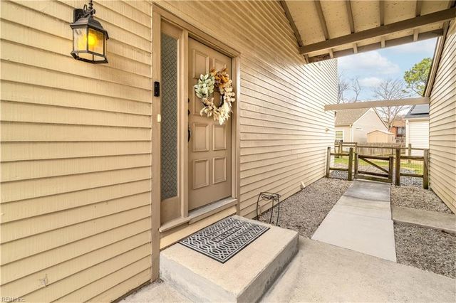 5104 Long Beach CT, Virginia Beach, VA 23464