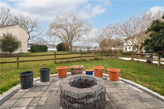 5104 Long Beach CT, Virginia Beach, VA 23464