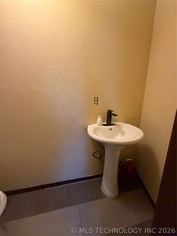12306 E 18th Place, Tulsa, OK 74128
