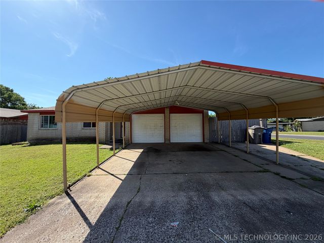12306 E 18th Place, Tulsa, OK 74128