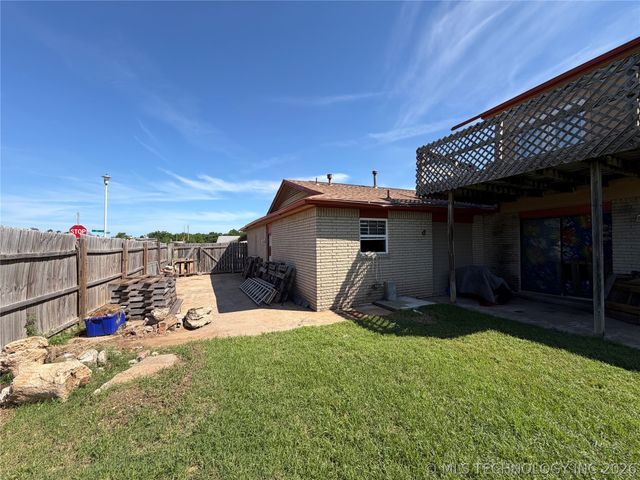 12306 E 18th Place, Tulsa, OK 74128