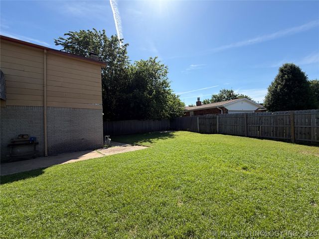 12306 E 18th Place, Tulsa, OK 74128