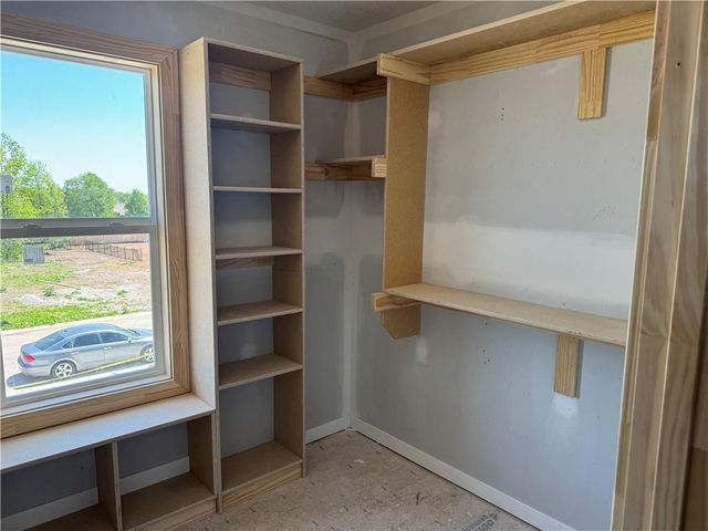 20774 Emerald Street, Spring Hill, KS 66083