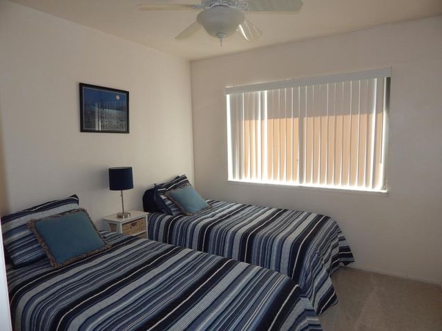 2010 Lawrence Crossley Road 1, Palm Springs, CA 92264