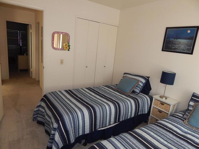 2010 Lawrence Crossley Road 1, Palm Springs, CA 92264