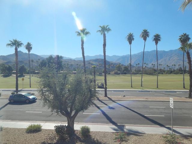 2010 Lawrence Crossley Road 1, Palm Springs, CA 92264