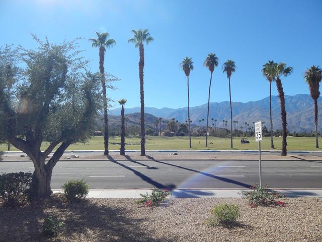 2010 Lawrence Crossley Road 1, Palm Springs, CA 92264