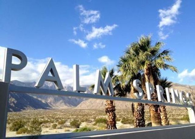2010 Lawrence Crossley Road 1, Palm Springs, CA 92264