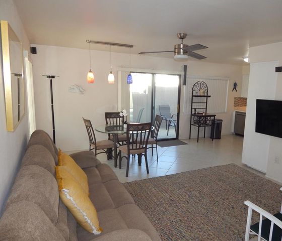 2010 Lawrence Crossley Road 1, Palm Springs, CA 92264