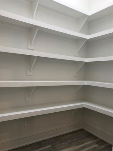 1111 Edwards Street, Houston, TX 77007