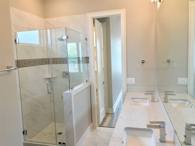 1111 Edwards Street, Houston, TX 77007