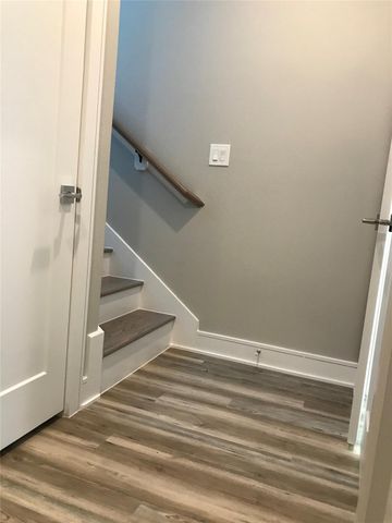 1111 Edwards Street, Houston, TX 77007