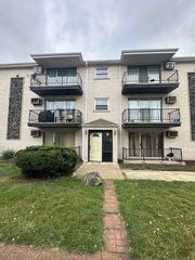 1685 Harbor Avenue 1N, Calumet City, IL 60409